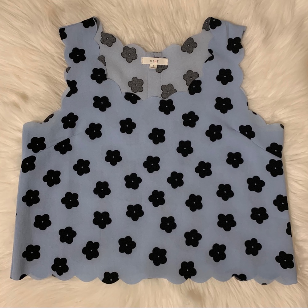 Light Blue Flower Scalloped Sleeveless Crop Top